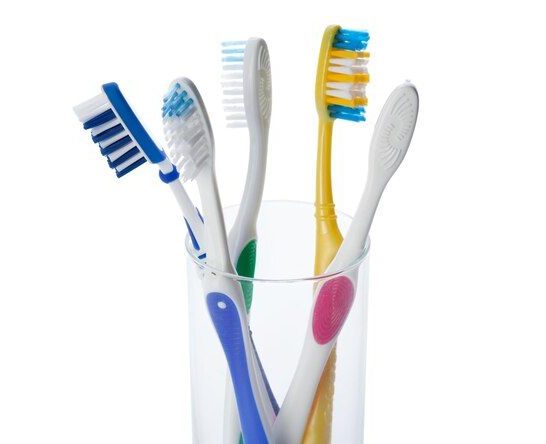 40 Funny Toothbrush Jokes