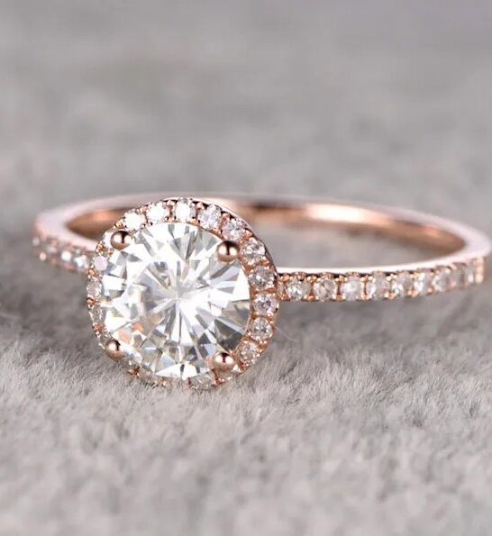 10 Classic Engagement Rings (Almost Any Bride-To-Be Would Love)