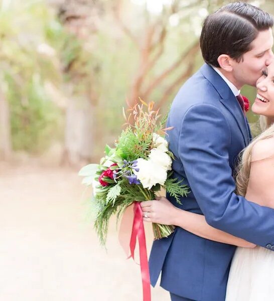 Beautiful Evergreen Winter Wedding In Arizona