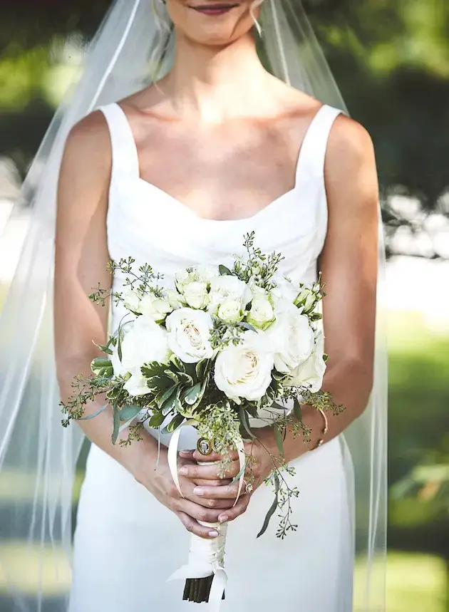 Elegant Wedding with Gorgeous Bridal Style