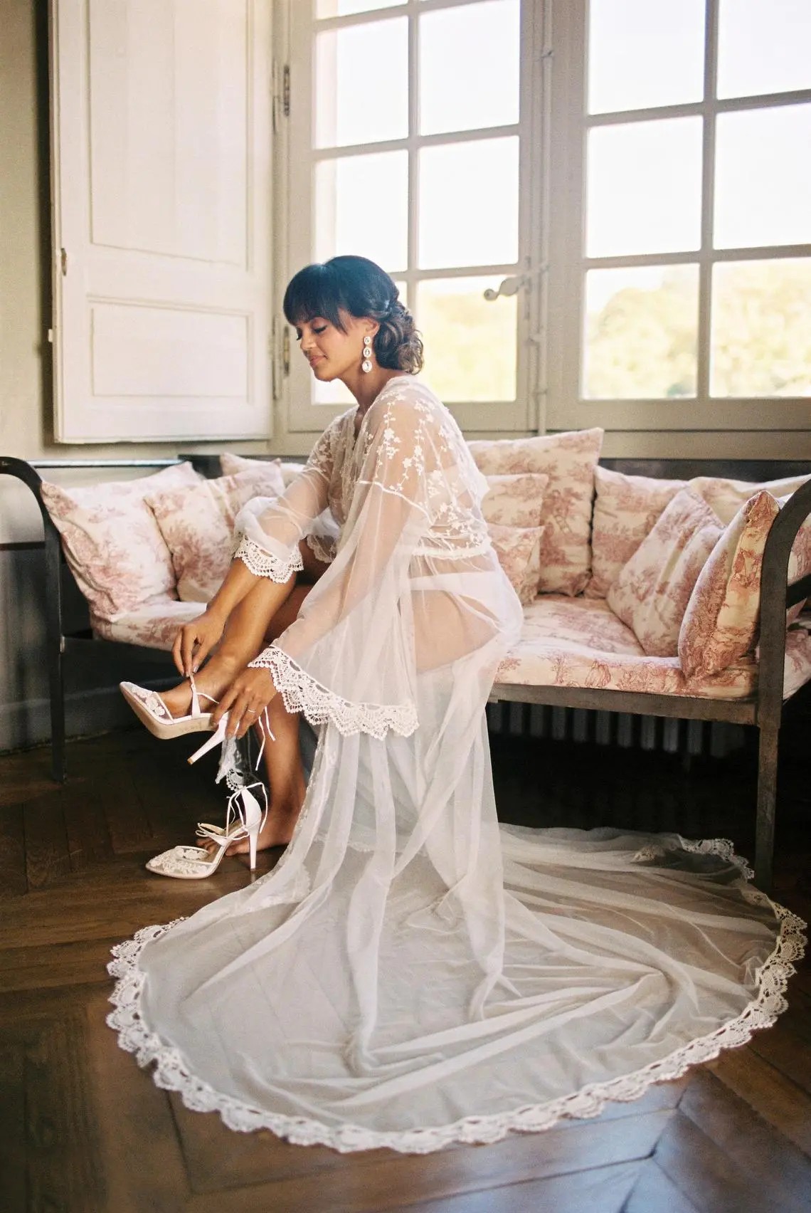 Romantic Lace Robe with a Train