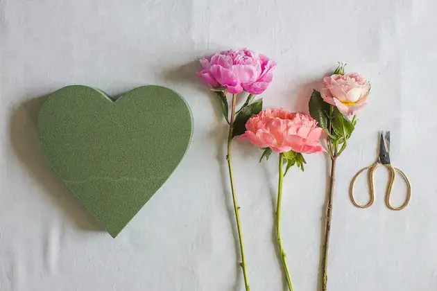 How To Make a DIY Flower Heart: