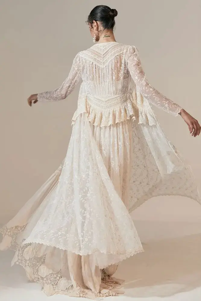 Vintage-inspired Lace Robe Duster