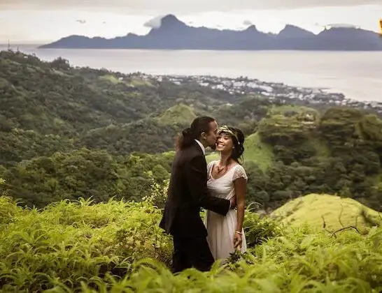 Unique Mountaintop Wedding In Tahiti