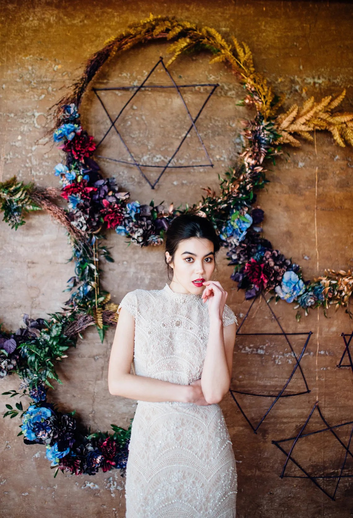 Dark Celestial Luminosity; Gorgeous Indigo & Gold Wedding Inspiration