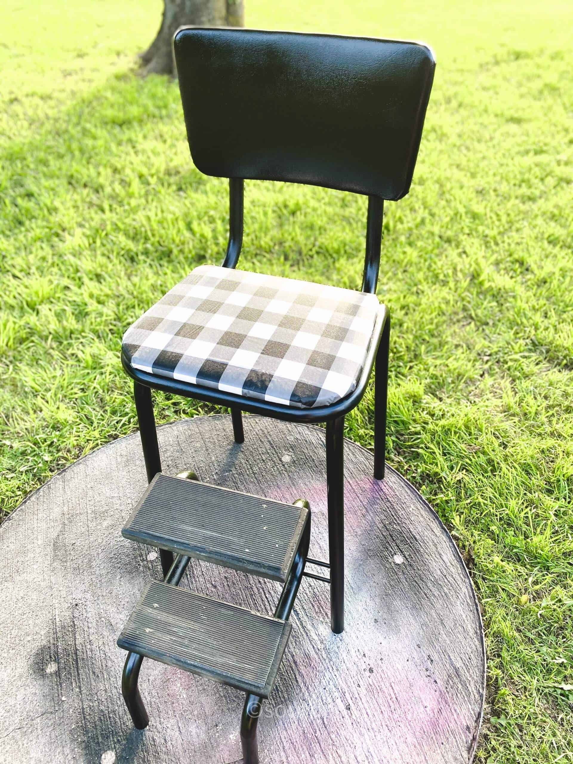 Vintage Step Stool Makeover