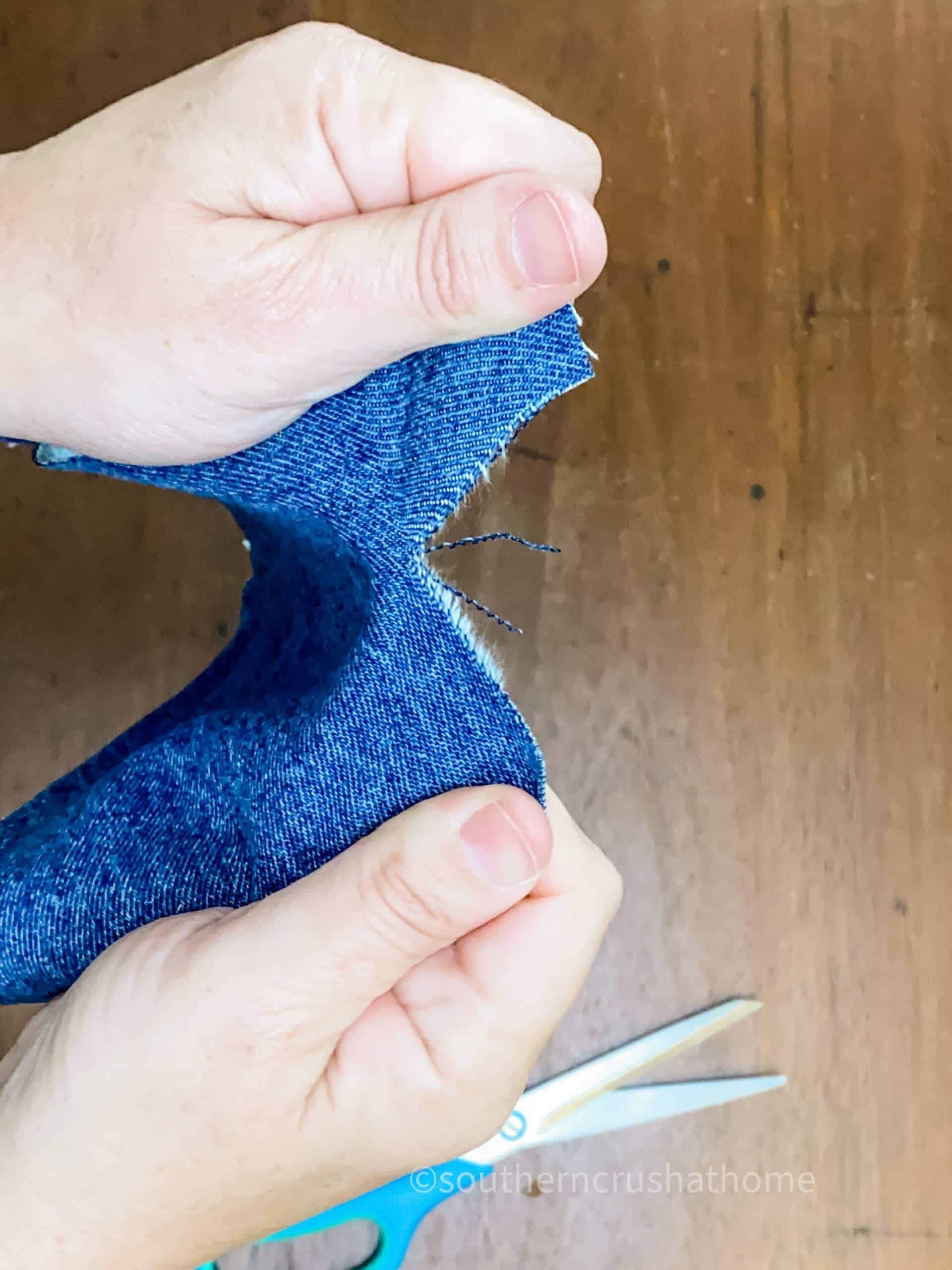 How to make A DIY DENIM Messy Bow