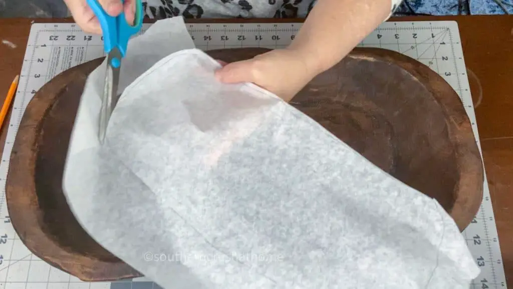 Step 1. Add parchment paper to the dough bowl